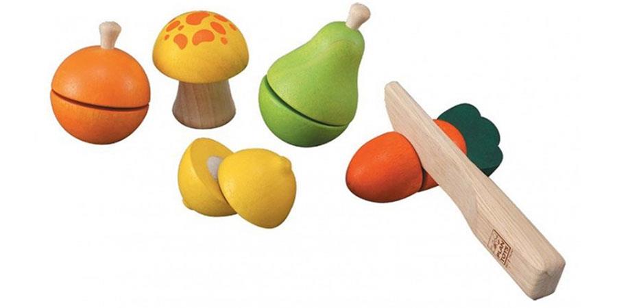 Drewniane warzywa i owoce do krojenia. Plan Toys 